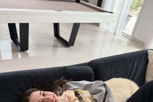 Madalena Aragão e João Neves celebram um ano de amor com Bala: 'Foi a melhor escolha da nossa vida'