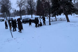 “Estão a apontar uma arma”: novos confrontos entre agentes de imigração e manifestantes em Minneapolis   
