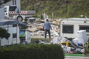 Parque de campismo em São Pedro de Moel destruído:  Caravanas arrasadas pelo vento 