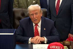 “É um problema dos democratas”: Trump reage a documentos do caso Epstein e afasta ligações ao caso 