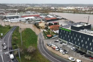 Imagens aéreas mostram Leiria 'debaixo de água'