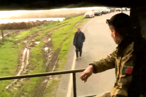 Aldeia de Ereira isolada: Militares fazem transporte dos moradores