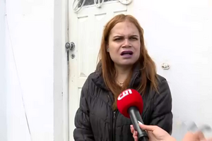 “Até ontem tinha casa, hoje já não”: conta moradora em Loures