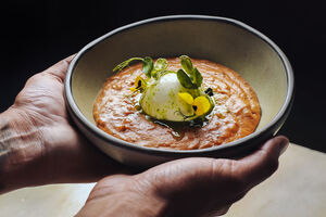 Oven celebra amor com fine dining e sabores da Índia e Nepal