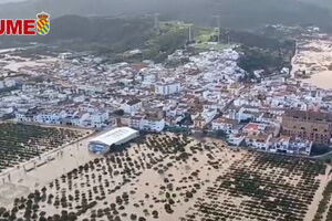 Imagens aéreas mostram rios a transbordar e aldeias evacuadas após tempestade em Espanha 