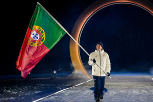 José Cabeça, o porta-bandeira de Portugal nos JOI