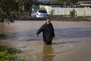 Caudal do Tejo diminui mas Vila Nova da Barquinha continua inundada