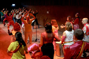 Neste ensaio da Colombina Clandestina, na Casa capitão, em Lisboa, juntaram-se cerca de 40 participantes