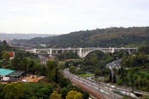 Viaduto Duarte Pacheco liga Lisboa a Cascais