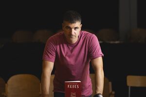 Eloy Moreno diz que a proibição das redes sociais a menores de 16 anos é uma medida difícil de pôr em prática