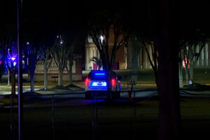 Vídeo mostra aparato policial em universidade da Carolina do Sul após tiroteio que matou duas pessoas  