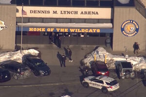 Pelo menos três mortos e vários feridos após tiroteio em arena de hóquei no gelo nos EUA  