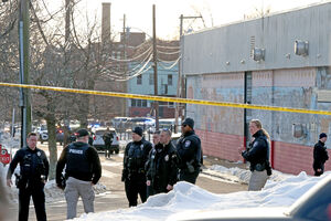 Polícia investiga suspeito do ataque em jogo de hóquei com histórico de crises familiares