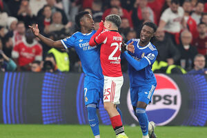Vinicius Jr. (Real Madrid) e Gianluca Prestianni (Benfica)