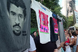 Bad Bunny estreia-se em palco no Brasil