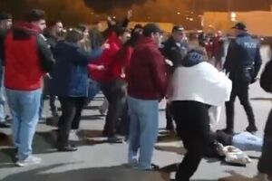 Tensão na Pedreira entre adeptos do Sp. Braga e a PSP: intervenção policial derrubou um apoiante arsenalista