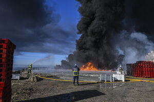 Incêndio em Óbidos causa deslocação de dez pessoas e danos em habitação