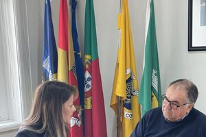 A equipa do projeto Colmeia, da cooperativa LongeVidade, de Gondomar, dirigida por Ana Sofia Costa.