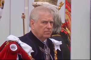 Escândalo Epstein levanta dúvidas sobre a sucessão ao trono britânico. Pode o ex-príncipe André perder o lugar? 