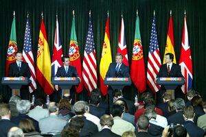 Tony Blair, José Maria Aznar, George W Bush e Durão Barroso na Cimeira das Lajes
