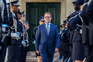Ministro Luís Neves afirma que não vai tolerar comportamentos desviantes dos polícias