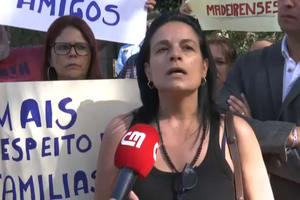 Dezenas em manifestação pela habitação acessível na Madeira: "Governo não tem dado resposta"