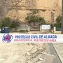 Derrocada em arriba obriga a retirar pelo menos 30 moradores na Costa da Caparica