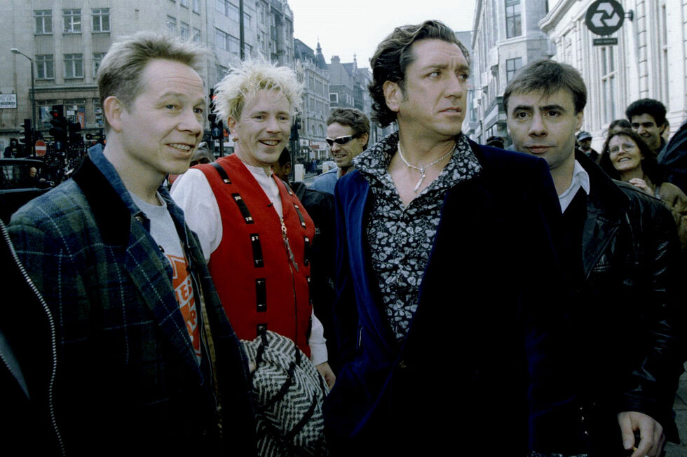 Glen Matlock, dos Sex Pistols, participa no álbum dos QPR