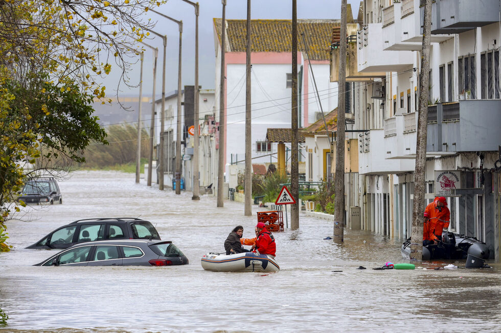 Inundações em Alcácer do Sal após a tempestade Kristin