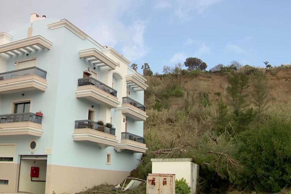 Foram retiradas 35 pessoas de três edifícios