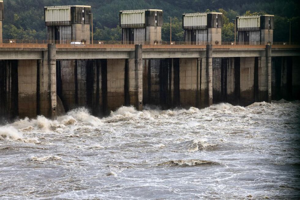 Chuvas intensas levaram à subida do caudal dos rios