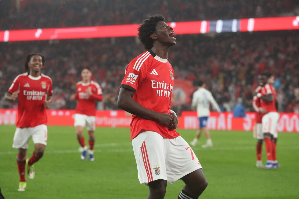 Anísio Cabral marca e garante vitória do Benfica contra o Alverca na I Liga