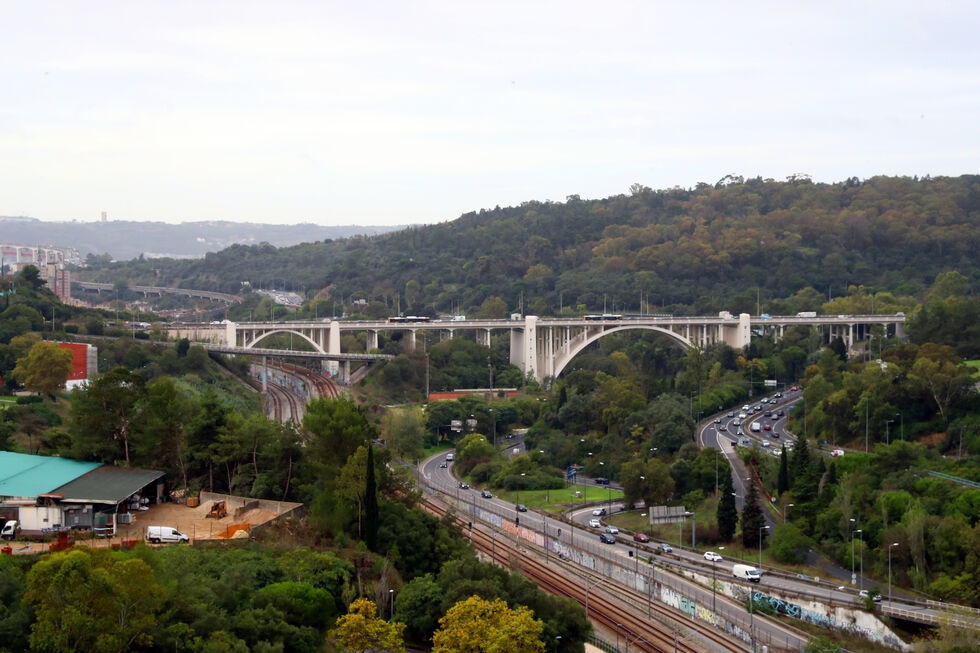 Viaduto Duarte Pacheco liga Lisboa a Cascais