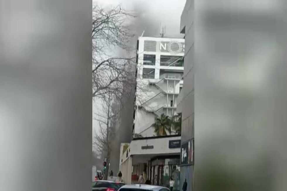 Explosão em carro elétrico obriga a evacuar edifício da NOS no Parque das Nações