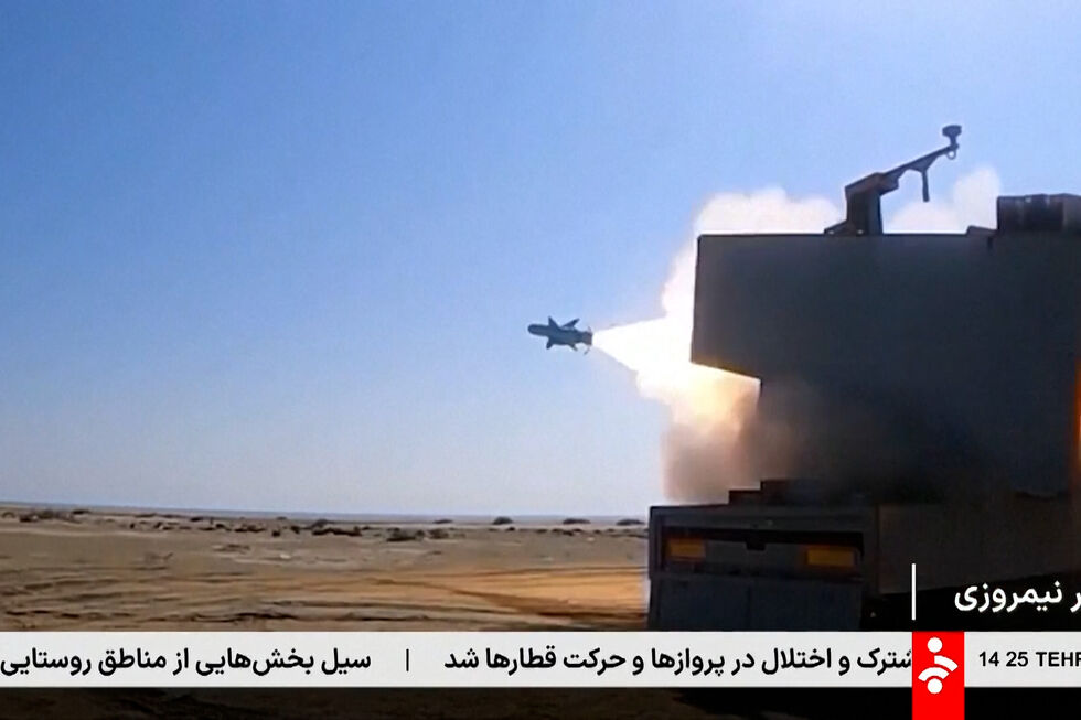 Irão realiza exercícios militares antes de negociações com os EUA 