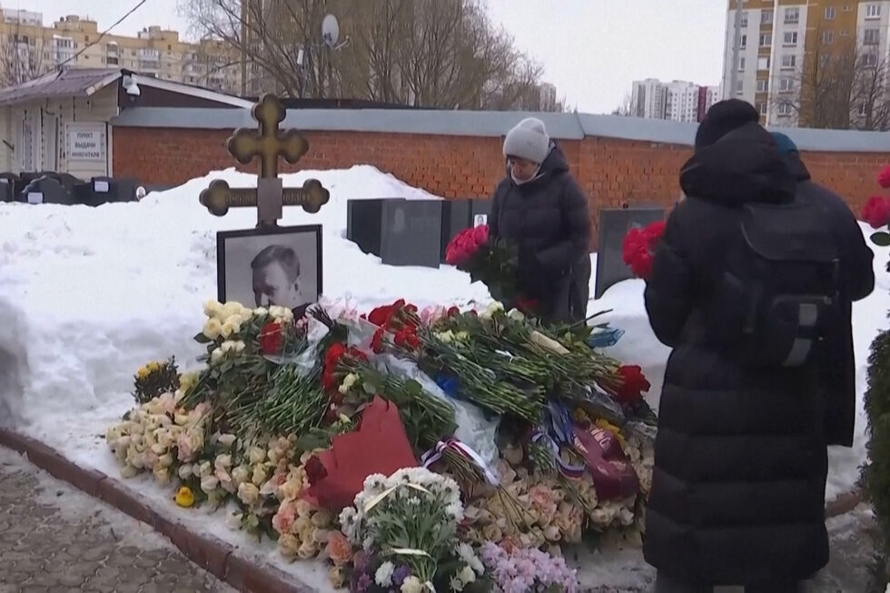 Alexei Navalny homenageado no segundo aniversário da sua morte 