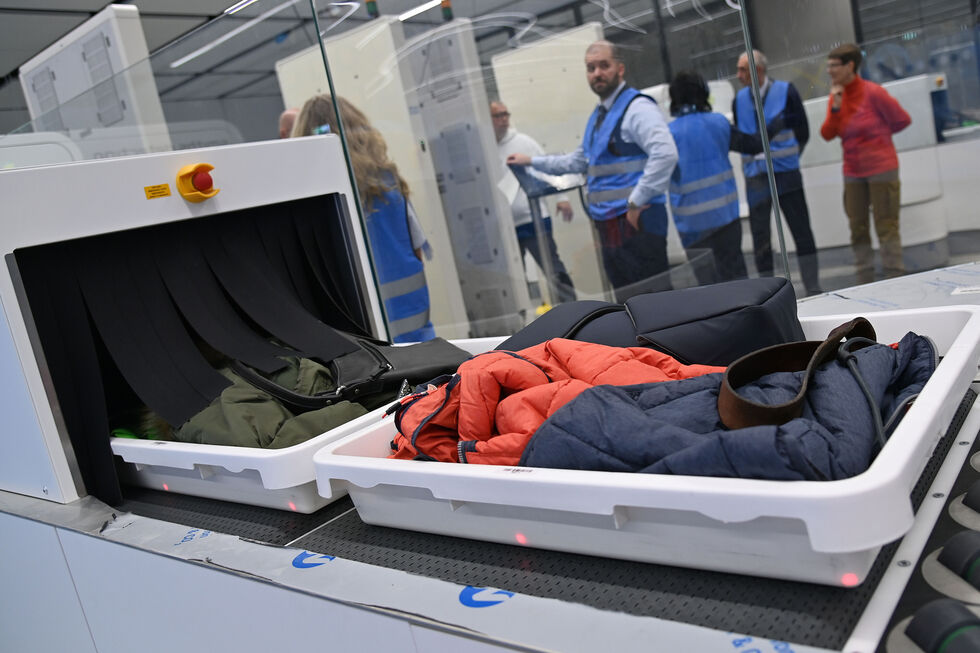 Controlo de bagagem no aeroporto