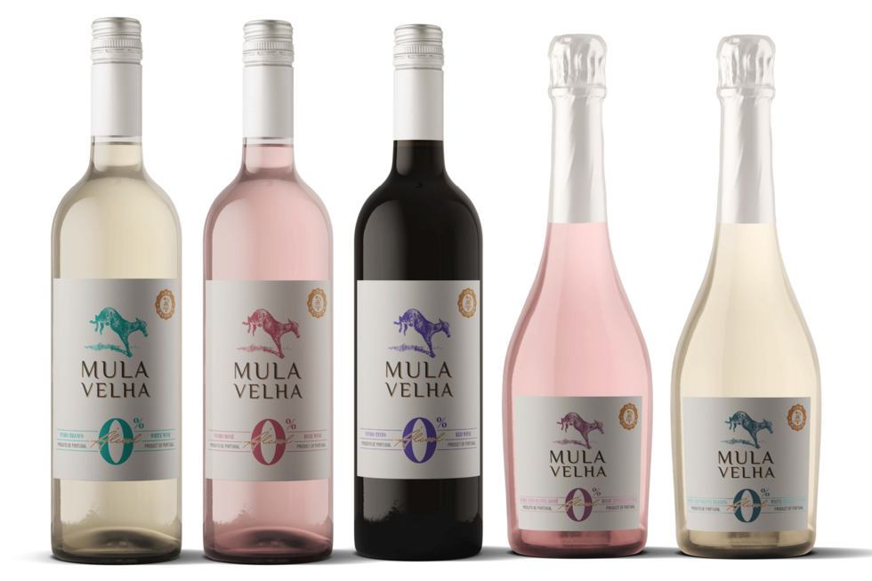 Mula Velha apresenta gama de vinhos 0% álcool, unindo tradição e inovação.
