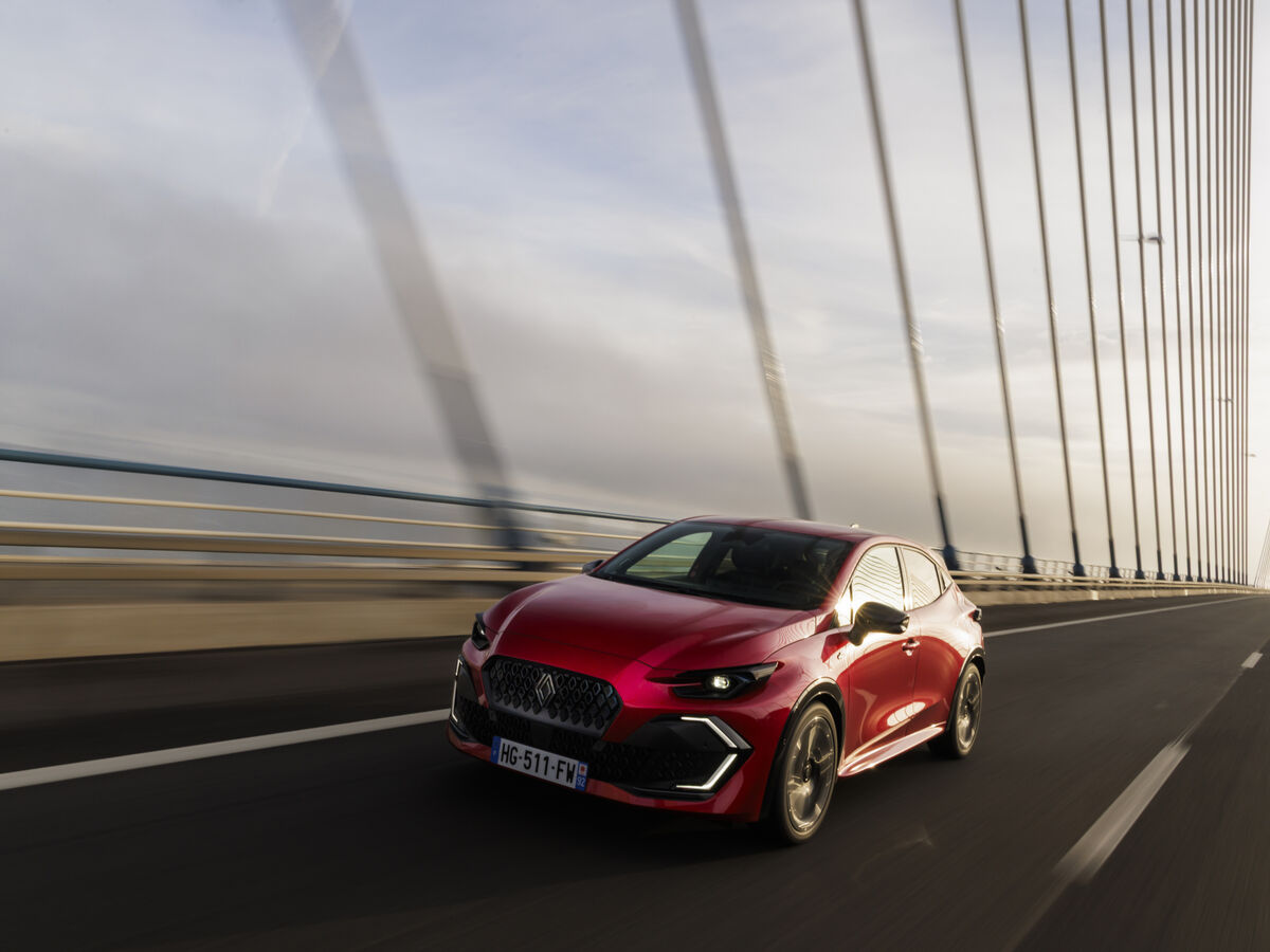 Aos 35 anos, o Clio ainda é um jovem - e continua a mudar