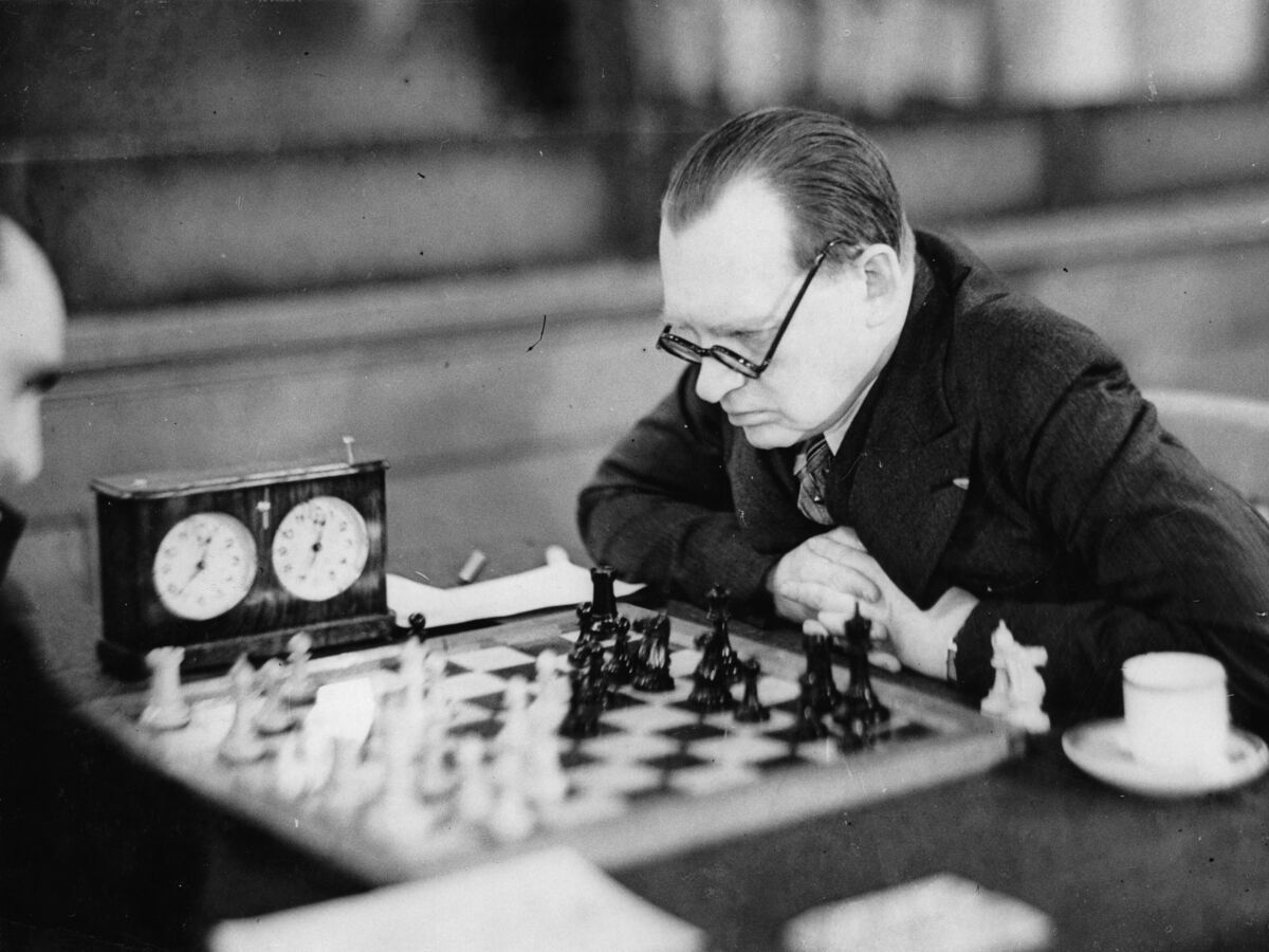 A vida do campeão de xadrez no Estoril