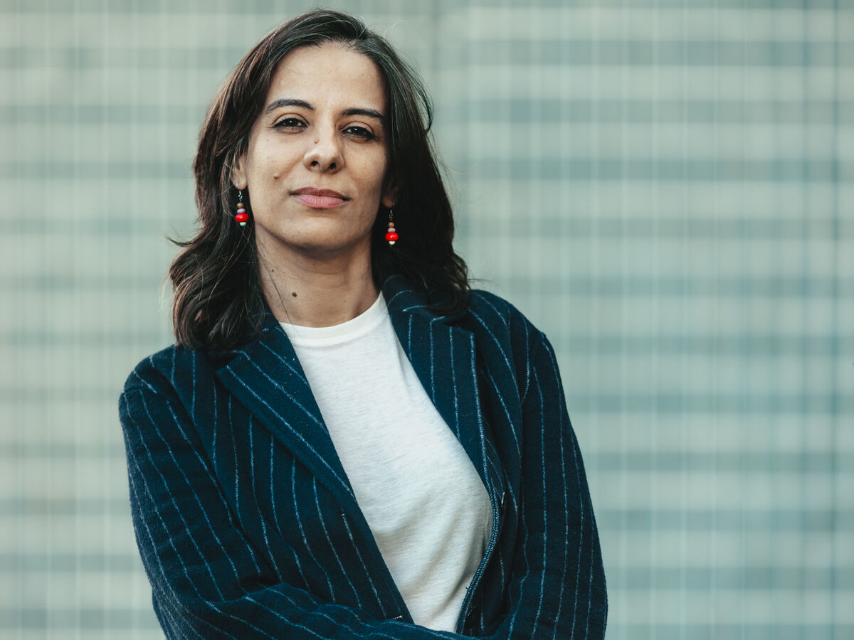 "Agarrar A Faca Pelo Gume": um livro sobre as dores de crescimento