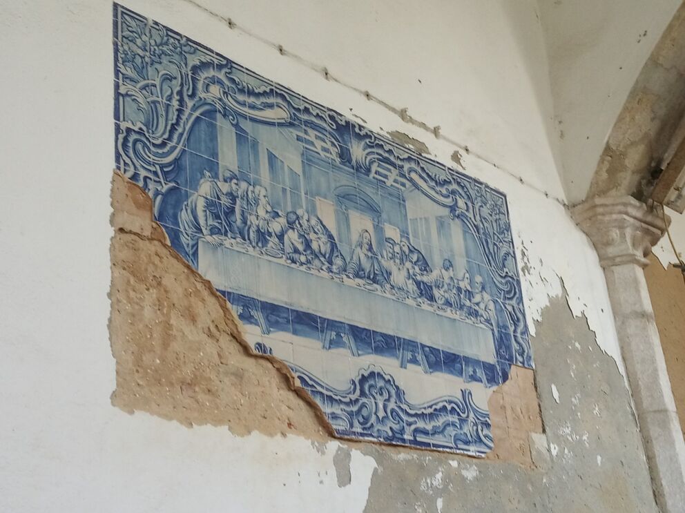 Imagens a que SÁBADO teve acesso, que comprovam a deterioração do Quartel