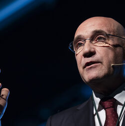 Passos responde a Montenegro: 'Não me deixarei condicionar'