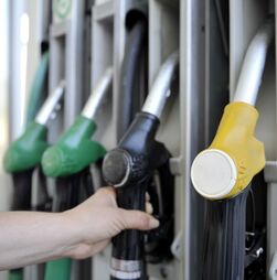 Preço do petróleo Brent sobe 2% e ultrapassa os 105 dólares