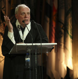 Governo aprova um dia de luto nacional pela morte de Lobo Antunes que será cumprido no sábado