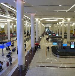 Irão: Aeroporto do Dubai retoma 'parcialmente' a atividade