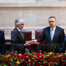 O momento em António José Seguro toma posse como novo Presidente da República