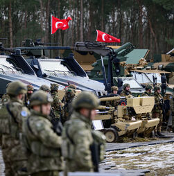 Irão: NATO interceta segundo míssil iraniano na Turquia