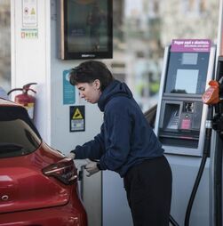 Gasóleo sobe 9 cêntimos e gasolina 4 cêntimos na próxima semana
