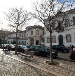 Obras no Quartel da Graça começaram com seis anos de atraso. Moradores falam em irregularidades